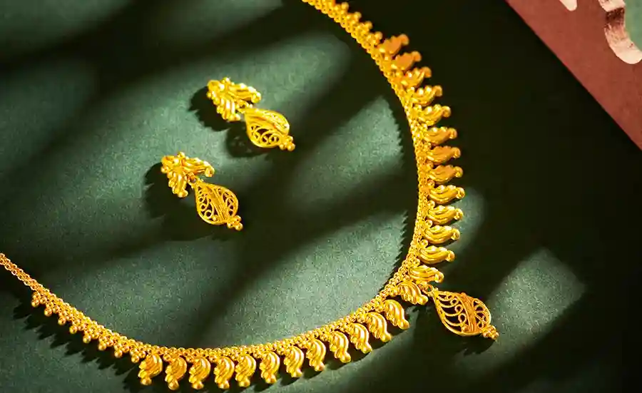 Gold Necklace Set