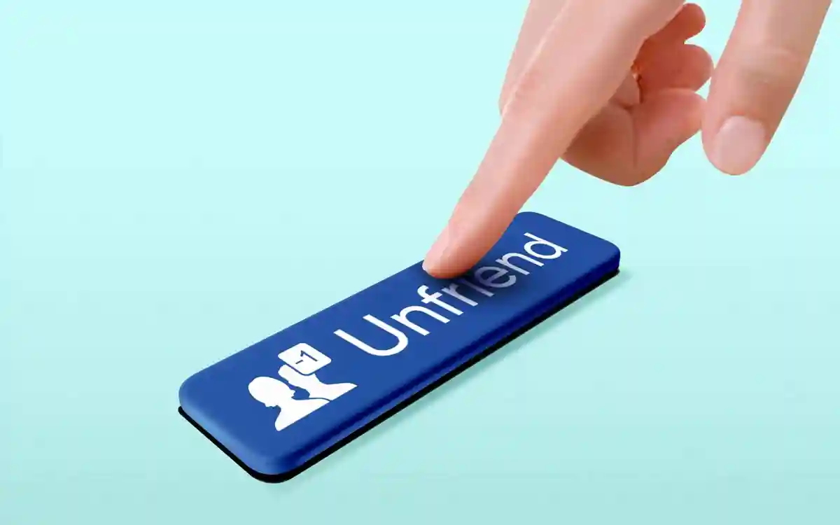 আজই আনফ্রেন্ড ডে! কারো ওপর বিরক্ত হলে তাকে আনফ্রেন্ড করুন