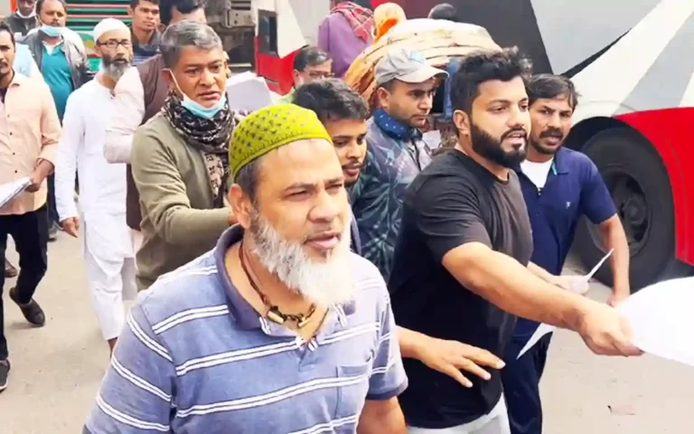 Distribution of leaflets led by Ishraque Hossain