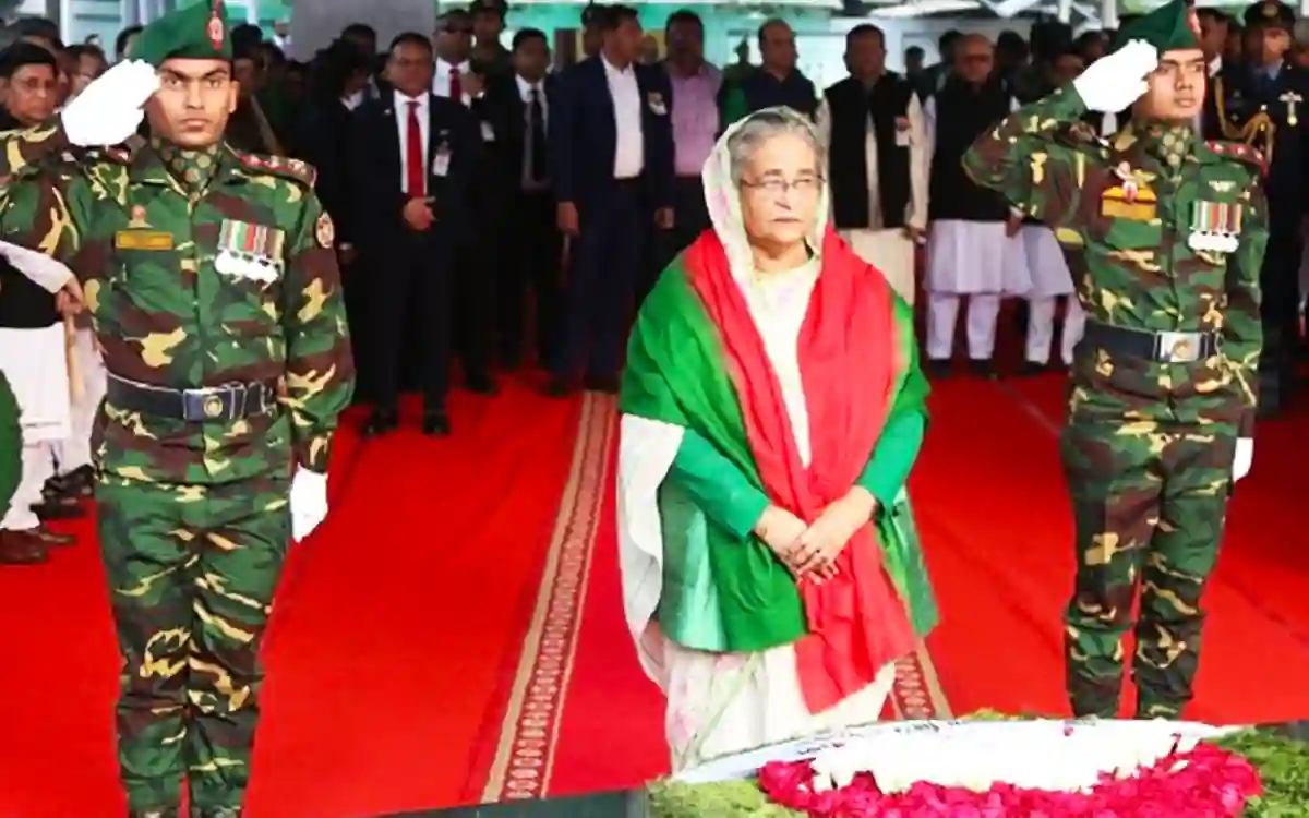 The Prime Minister paid tribute to Bangabandhu's portrait with flowers