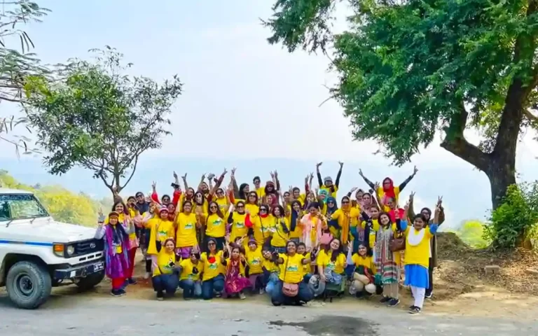 2 killed in Bandarban tourist car carrying tourists