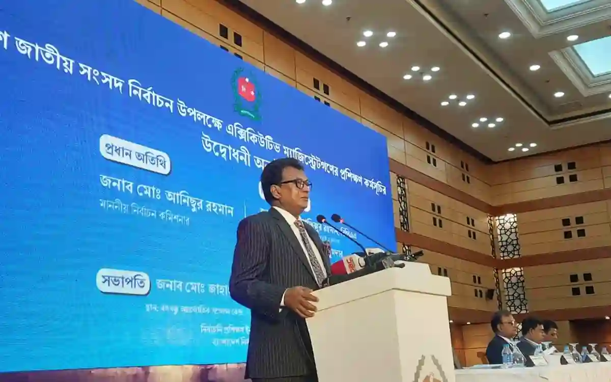 4 types of vehicles including public transport are allowed on polling day