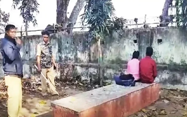 A novel initiative of a park to prevent lovers from kissing