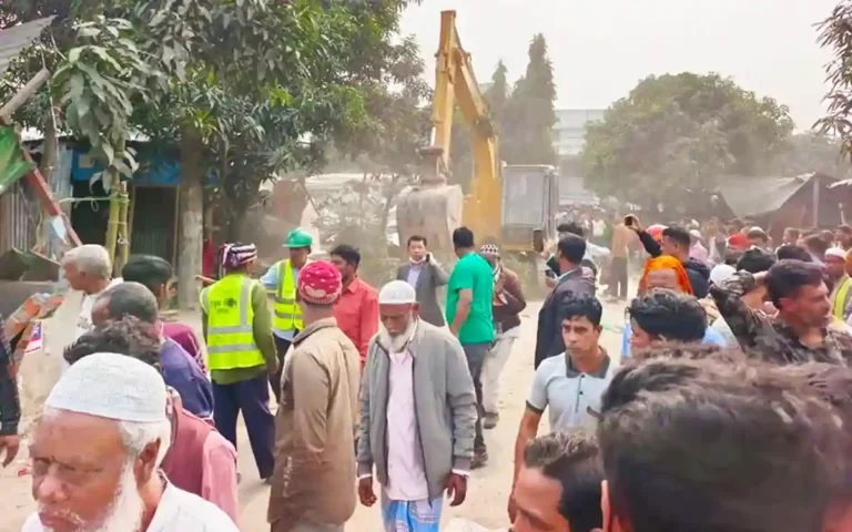 More than one and a half hundred illegal structures were evicted in Daudkandi, Cumilla