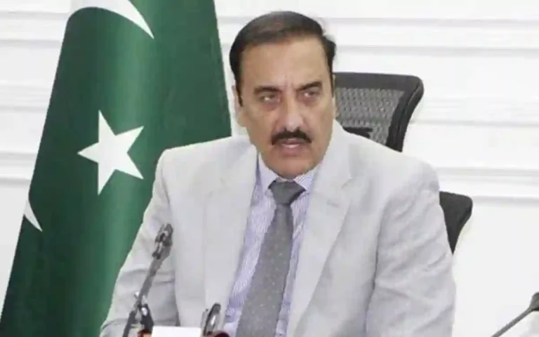 Pakistan election commissioner resigns after admitting responsibility for vote rigging