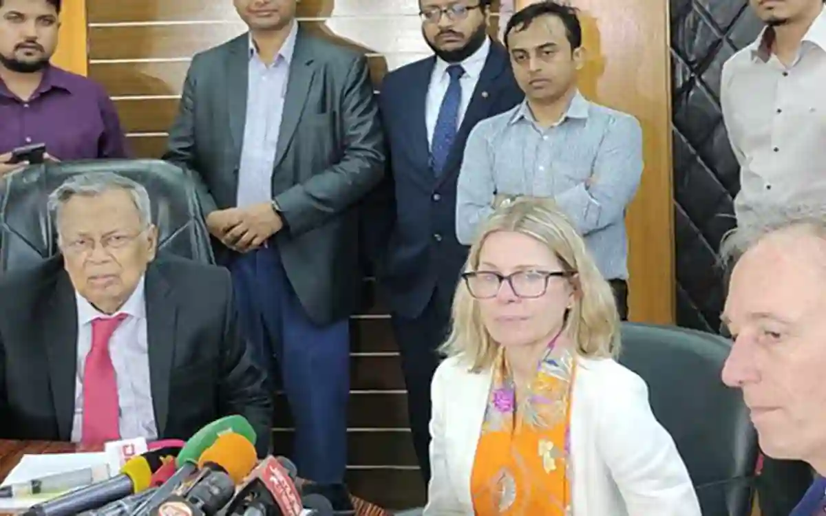 RisingCumilla.Com - Controlling inflation is a major challenge for Bangladesh Said World Bank MD