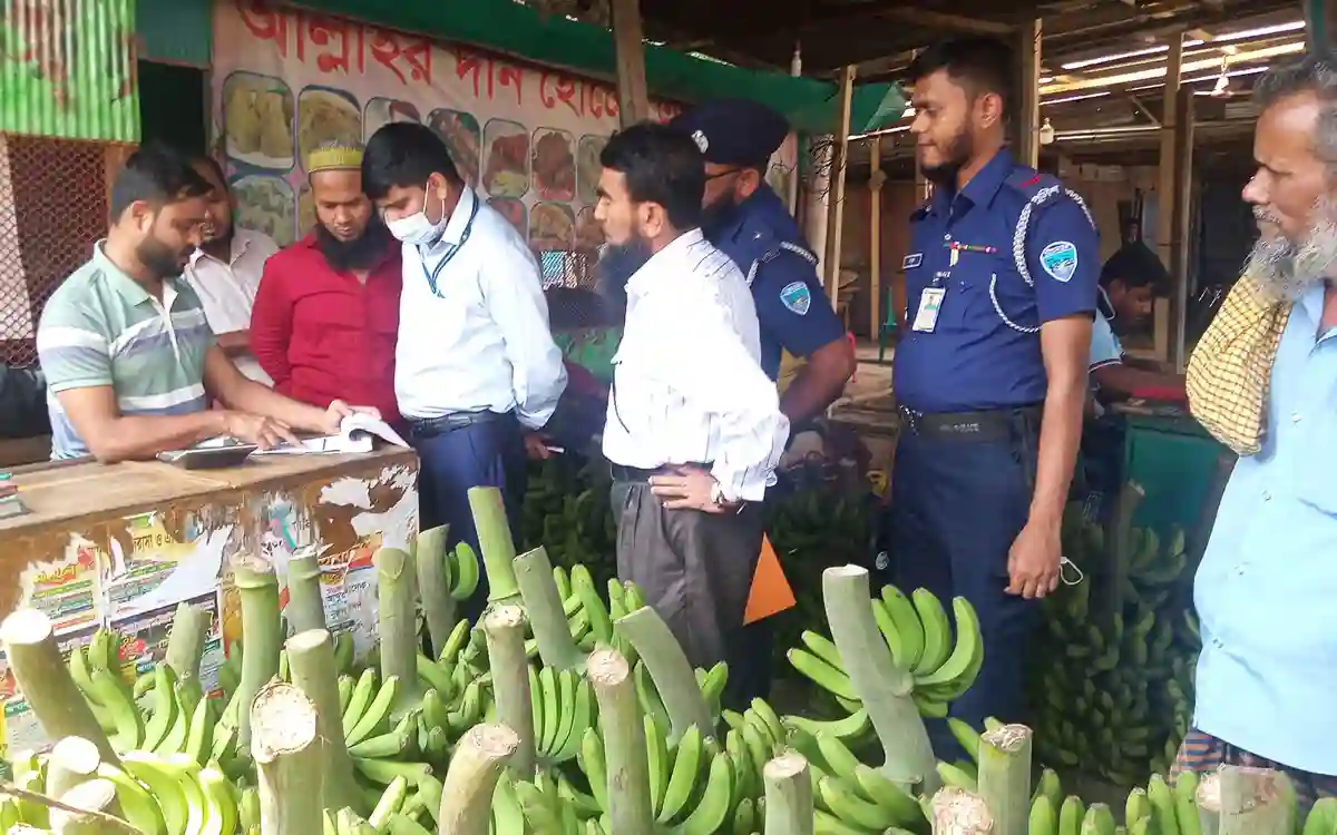 Consumer rights drive at Nimsar market in Cumilla, one company fined
