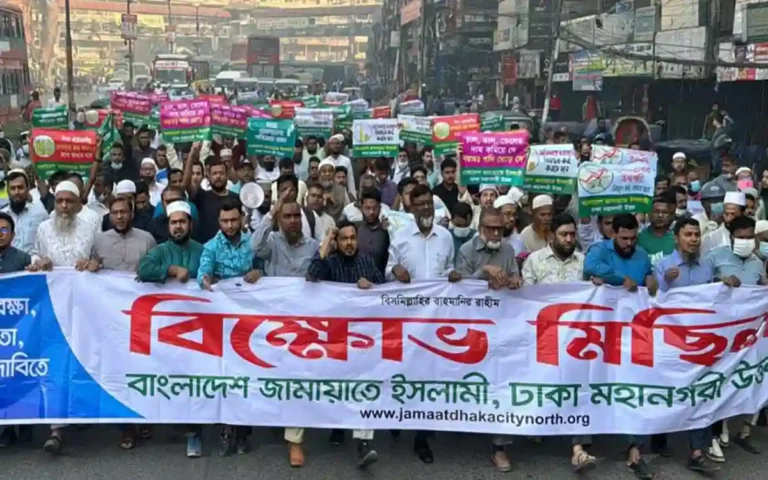 Govt playing cruel joke with people said Rezaul Karim