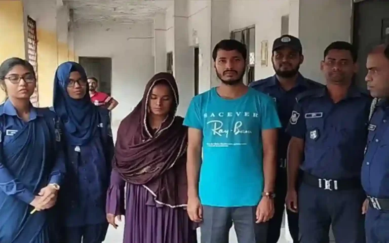 Job examination hidden device in ear, brother and sister arrested