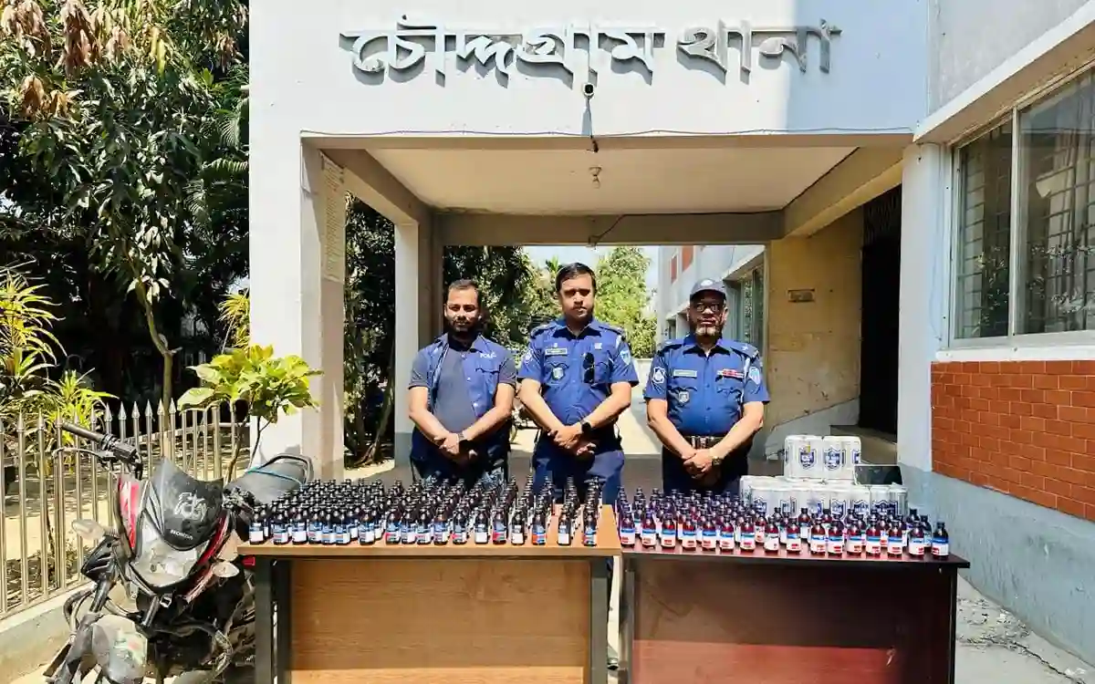 Motorcycle recovered with 184 phensidyl-76 escaff syrup, 36 bottles of beer in Chauddagram, Cumilla