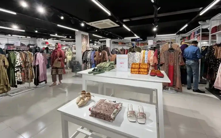 Clothing brands Store