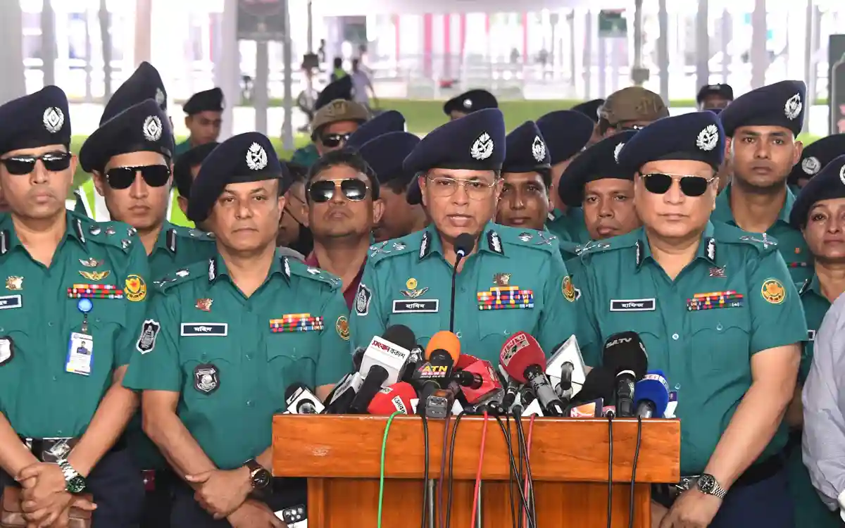 জাতীয় ঈদগাহে থাকবে পাঁচ স্তরের নিশ্ছিদ্র নিরাপত্তা ব্যবস্থা: ডিএমপি কমিশনার