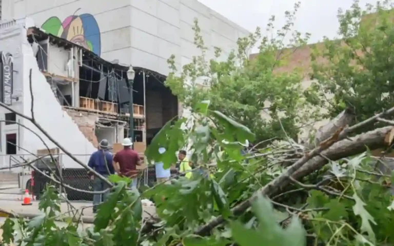 Death toll rises to 7 in heavy storm in Texas