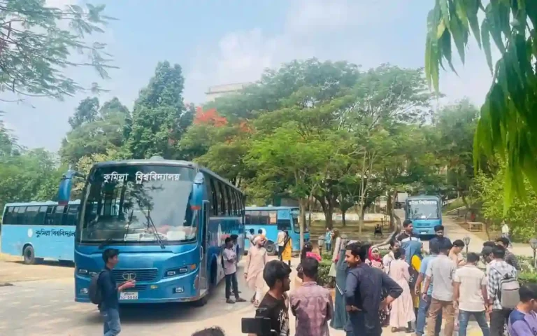 University closed indefinitely, Cumilla University students are going on a tour on the bus going home