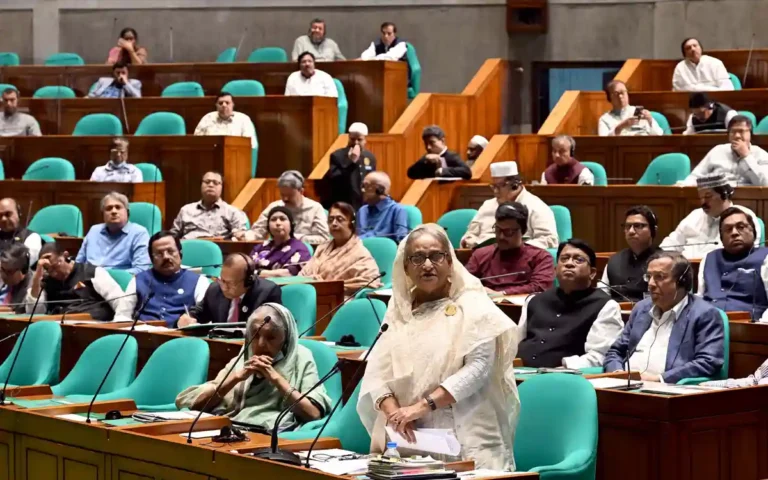 কেউ আমাকে জনগণ থেকে বিচ্ছিন্ন করতে পারবে না: প্রধানমন্ত্রী