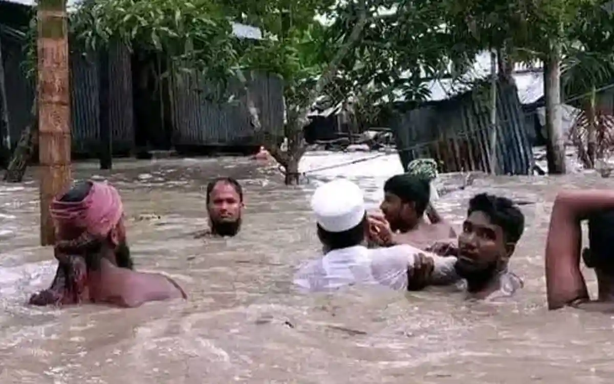 ঘূর্ণিঝড় রেমালের তাণ্ডব: ৭ জনের মৃত্যু, ব্যাপক ক্ষয়ক্ষতি