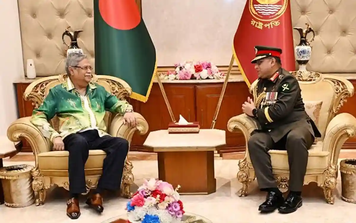 রাষ্ট্রপতির সঙ্গে নবনিযুক্ত সেনাবাহিনী প্রধানের সৌজন্য সাক্ষাৎ
