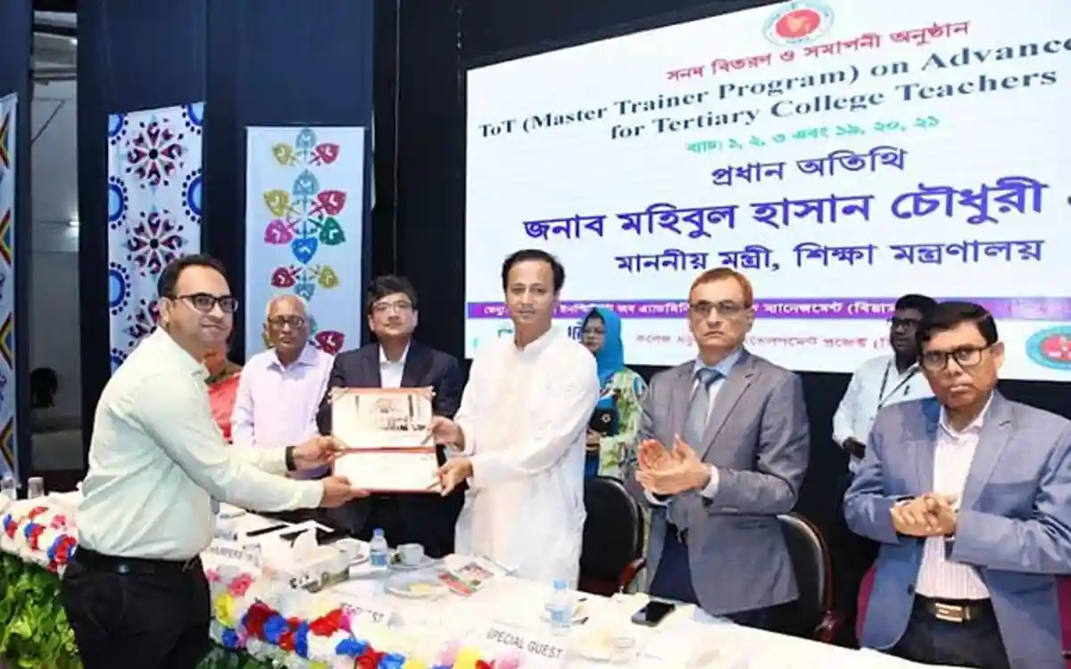 স্মার্ট বাংলাদেশ বিনির্মাণে দক্ষতাভিত্তিক জ্ঞানের দিকে বেশি নজর দিতে হবে : শিক্ষামন্ত্রী