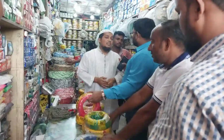 Selling fake cable, shopkeeper fined 30 thousand taka