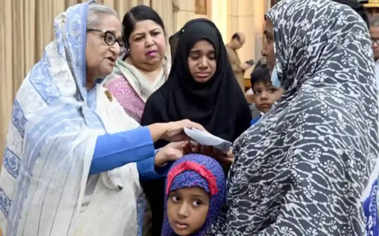 Rising Cumilla -The Prime Minister gave financial assistance to 34 families including Saeed who died in the violence