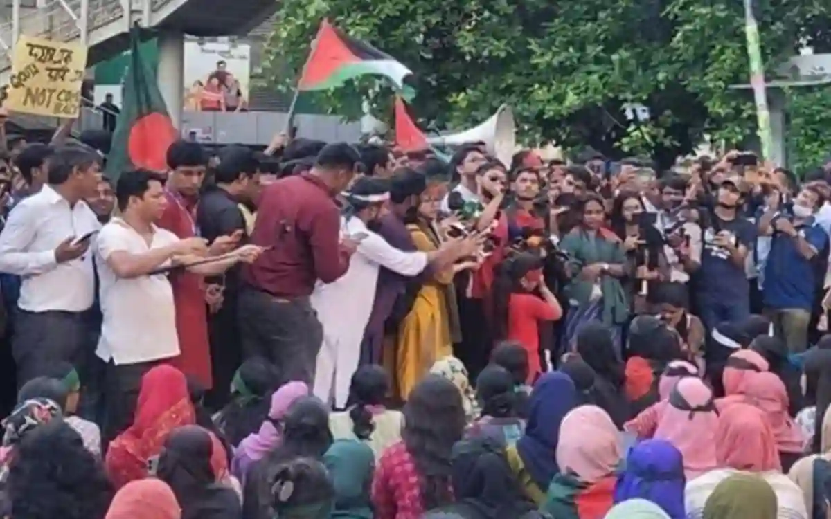 Rising Cumilla - Anti-discrimination student movement gathers to besiege the High Court