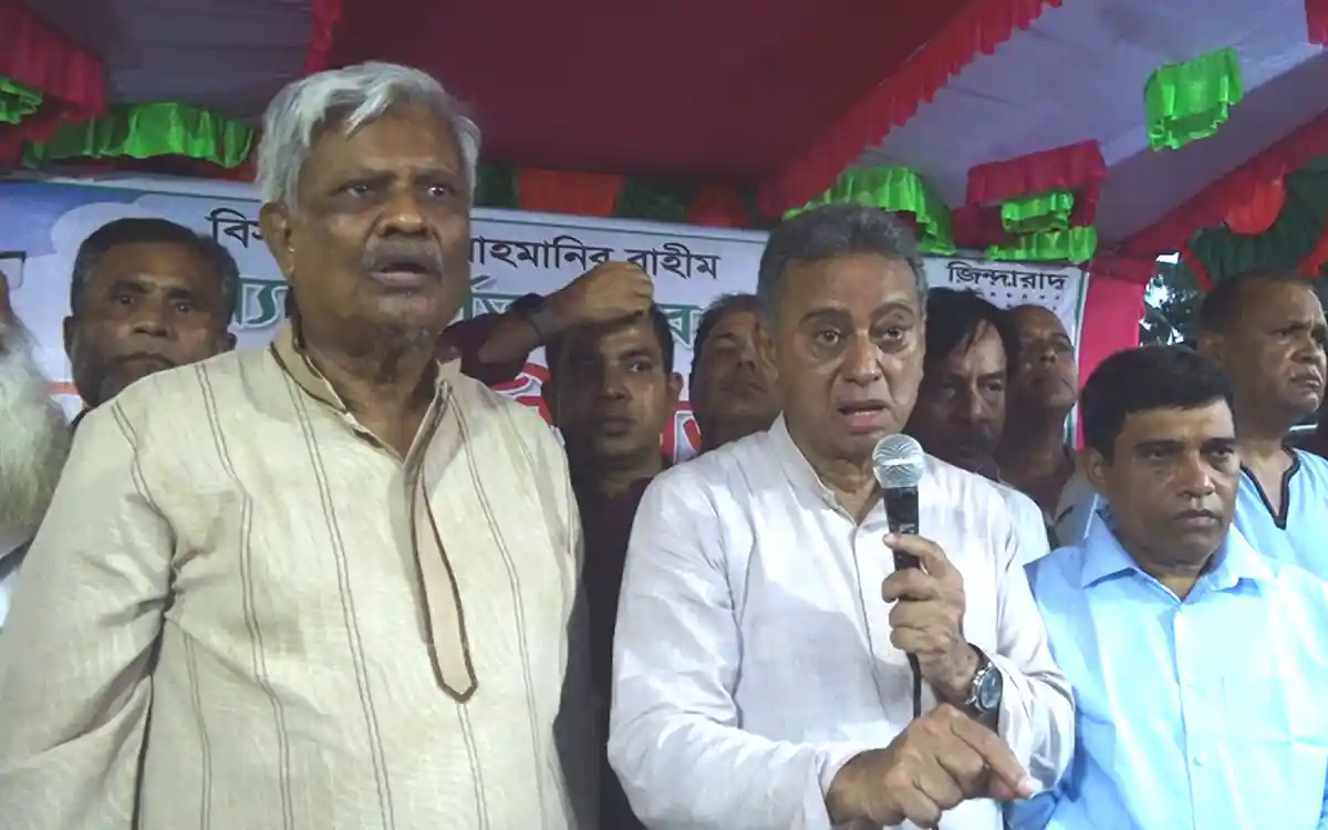 Rising Cumilla.Com - Without understanding the change in people's mentality, BNP's politics will be difficult Said Amir Khusro