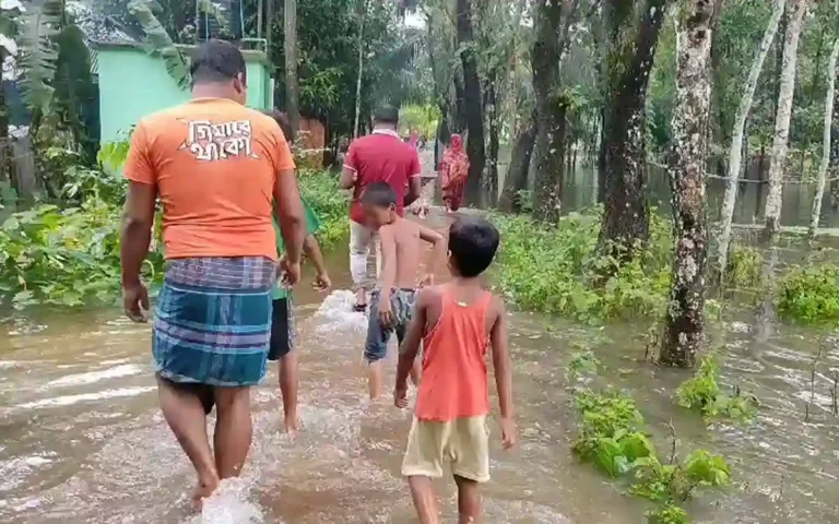 RisingCumilla.Com - floods in Chandpur.webp