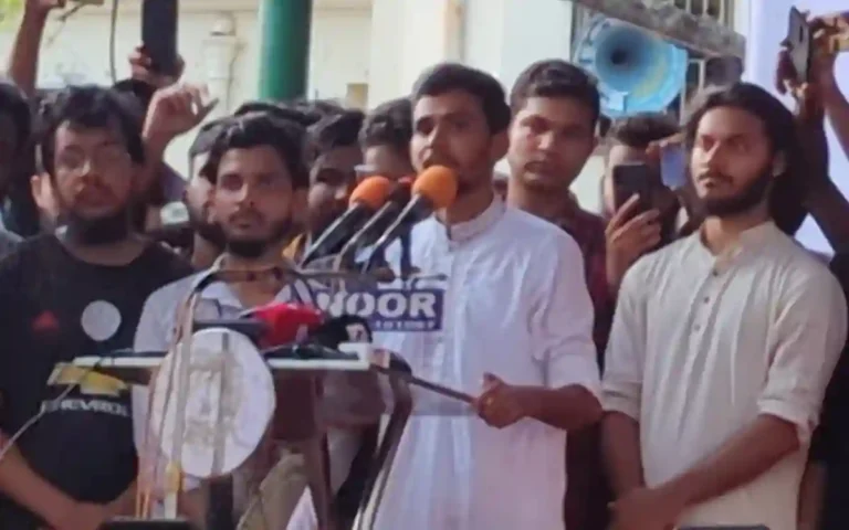 RisingCumilla.Com - For 53 years, this country has only accumulated garbage Said Asif Mahmood, adviser in Cumilla