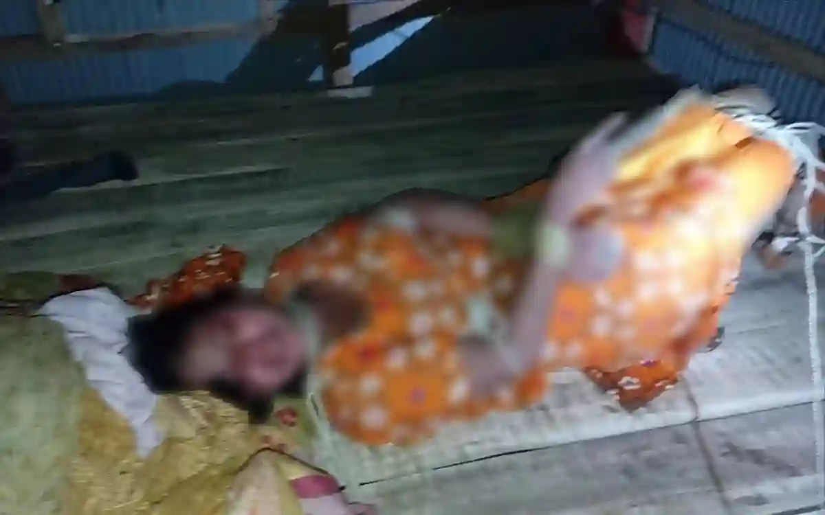 RisingCumilla.Com - Medieval torture of mother of 3 children