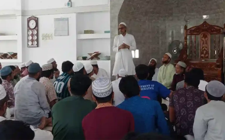 RisingCumilla.Com - Mila Dunnabi (PBUH) is celebrated on the holy Eid in Cumilla University