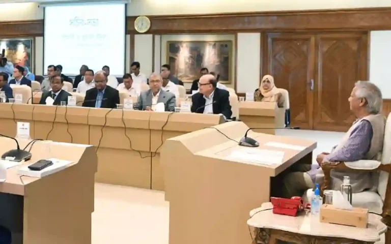 RisingCumilla.Com - The chief adviser gave a set of instructions to the secretaries to build a new Bangladesh