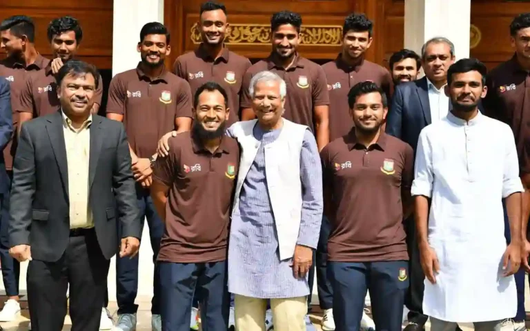 RisingCumilla.Com - The cricketers met the chief advisor