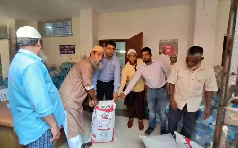 Rising Cumilla - Distribution of construction materials of Jamaat in Brahmanpara of Comilla for post-flood rehabilitation