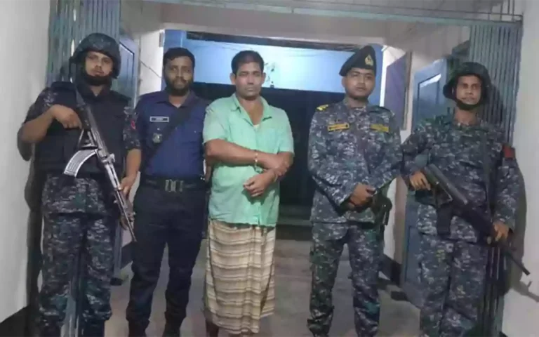 Rising Cumilla - Former UP member arrested in case of vandalism and theft in Noakhali