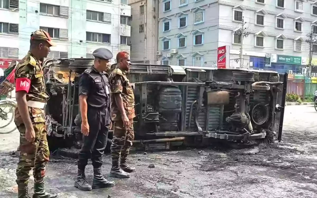 Rising Cumilla - Garment workers protest in Kachukshe, police and army vehicles on fire