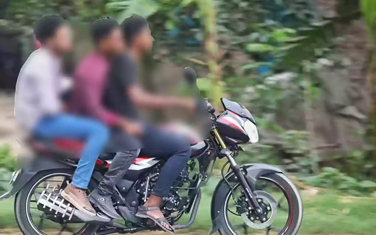 Rising Cumilla - Reckless teenage biker