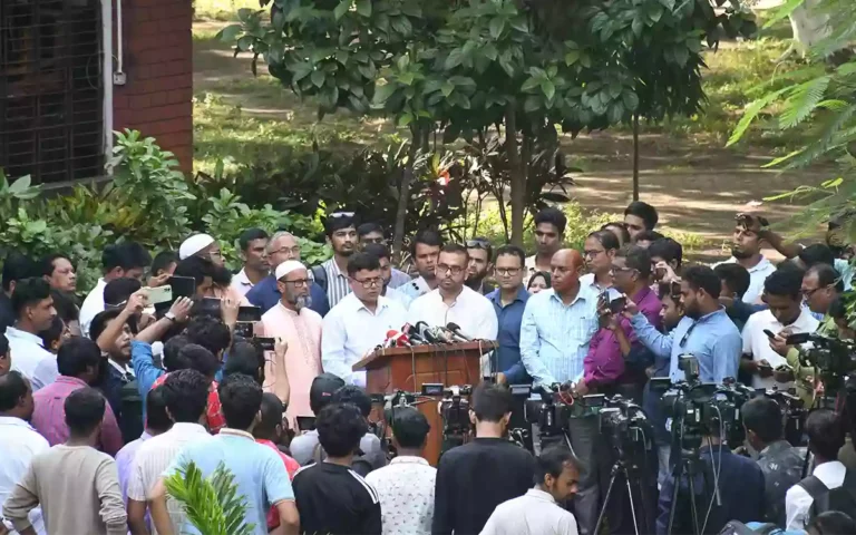 Rising Cumilla - Teachers-officials and employees involved in Abu Saeed's murder are temporarily suspended