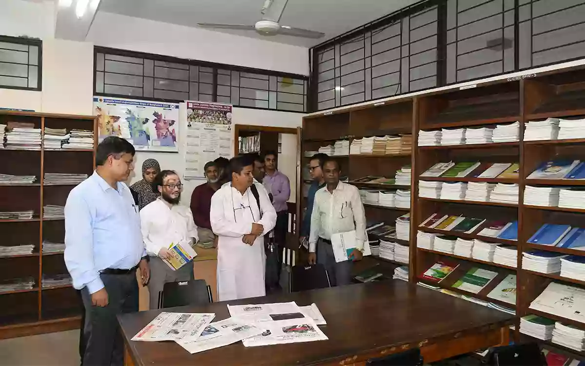 Rising Cumilla.Com - Berobi Central Library to be made modern and up-to-date Said Vice-Chancellor