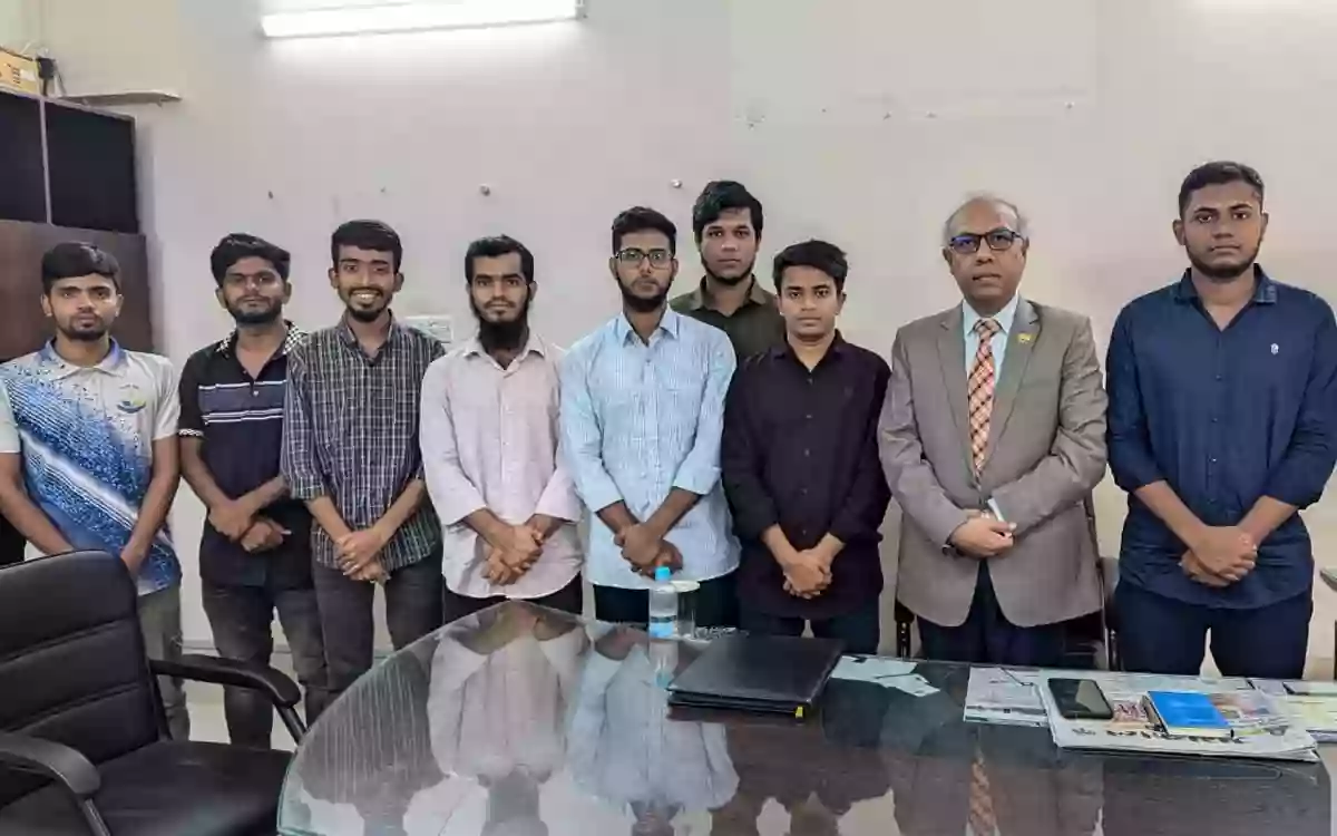 Rising Cumilla - Courtesy of Bobbisus with Bobby's newly appointed Pro-VC