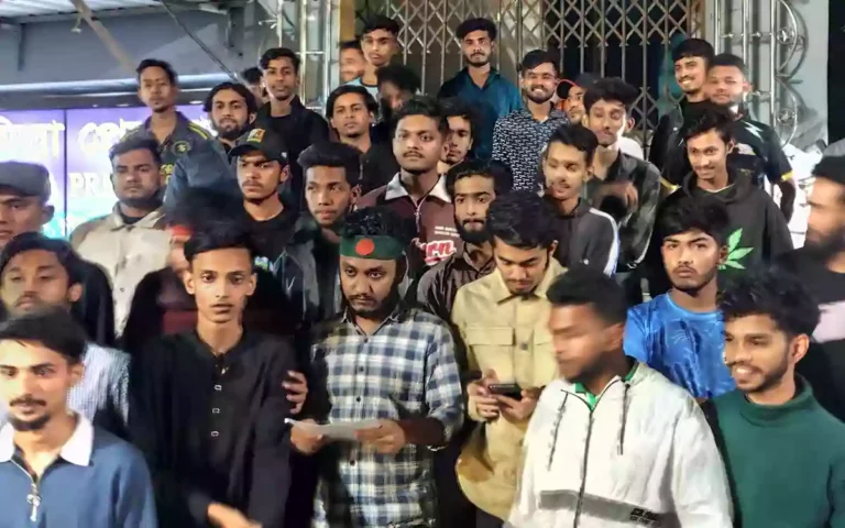 কেন্দ্রীয় কমিটিকে অবাঞ্ছিত ঘোষণা করে কুমিল্লায় বৈষম্যবিরোধী ছাত্রদের 'পাল্টা কমিটি ঘোষণা'