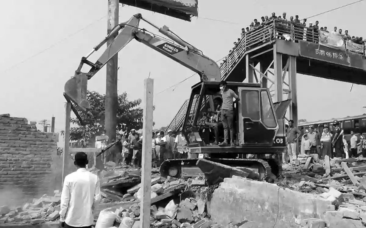 Rising Cumilla - Evacuation of more than two hundred illegal structures along the highway in Chandina, Cumilla