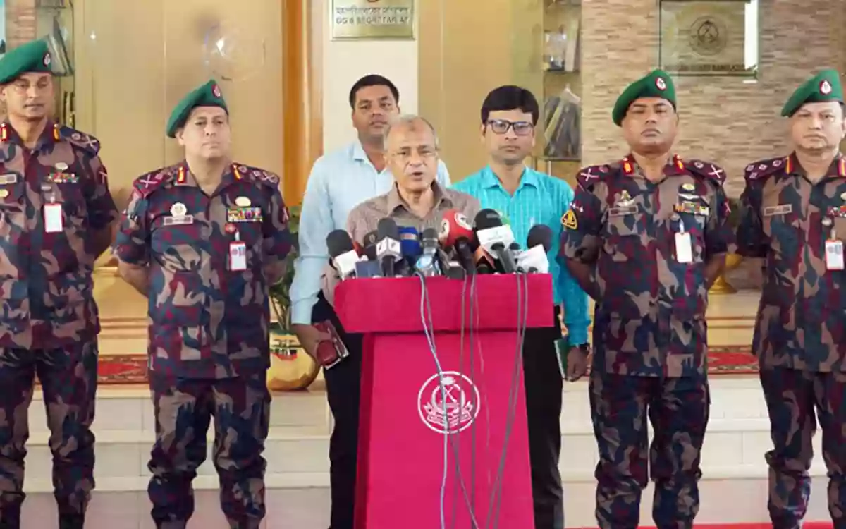 Rising Cumilla - No laxity can be shown at the border Said Home Adviser