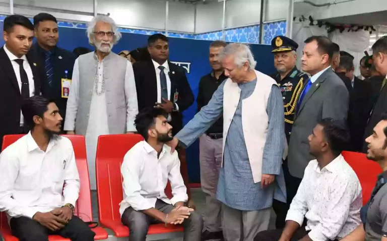 Rising Cumilla - This time, the Chief Advisor inaugurated a waiting lounge for relatives of expatriates in Shahjalal