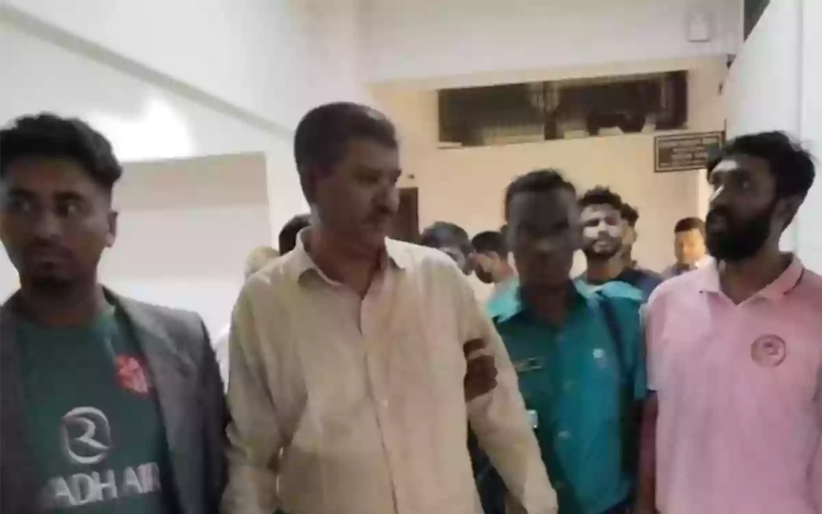 Rising Cumilla - UP Chairman of Companyganj was beaten and handed over to the police