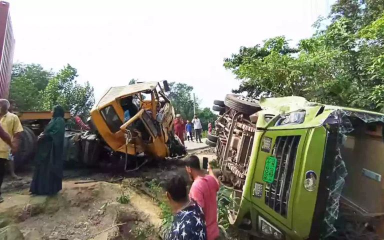 RisingCumilla.Com - Road Accident in Cumilla