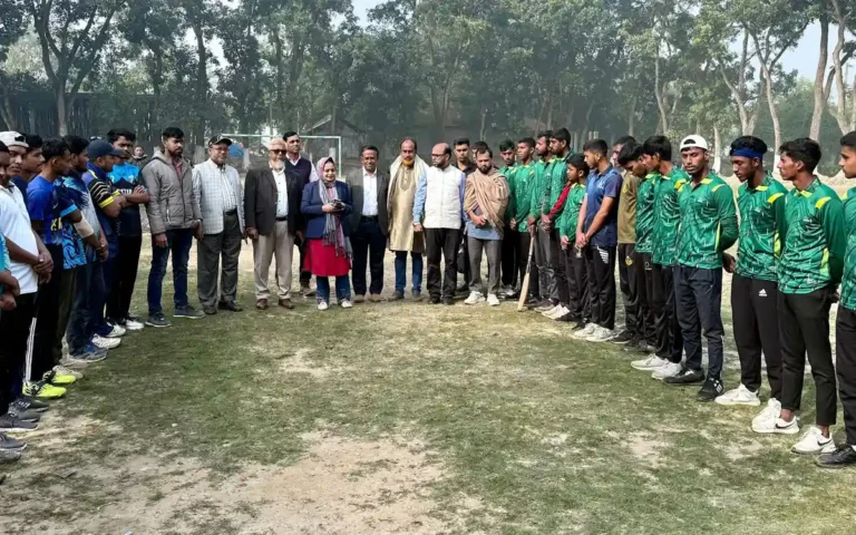 ব্রাহ্মণপাড়ায় বিজয় দিবস ক্রিকেট টুর্নামেন্টের উদ্বোধন