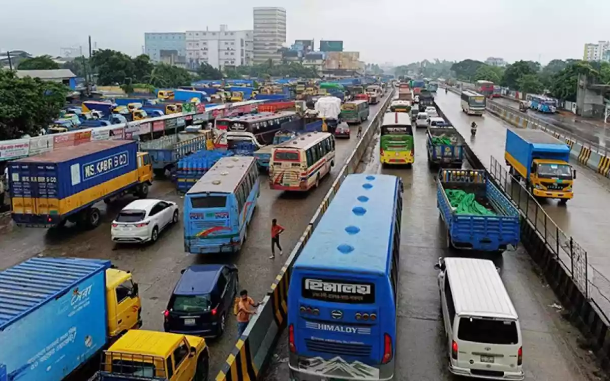 Rising Cumilla - Dhaka-Chittagong highway