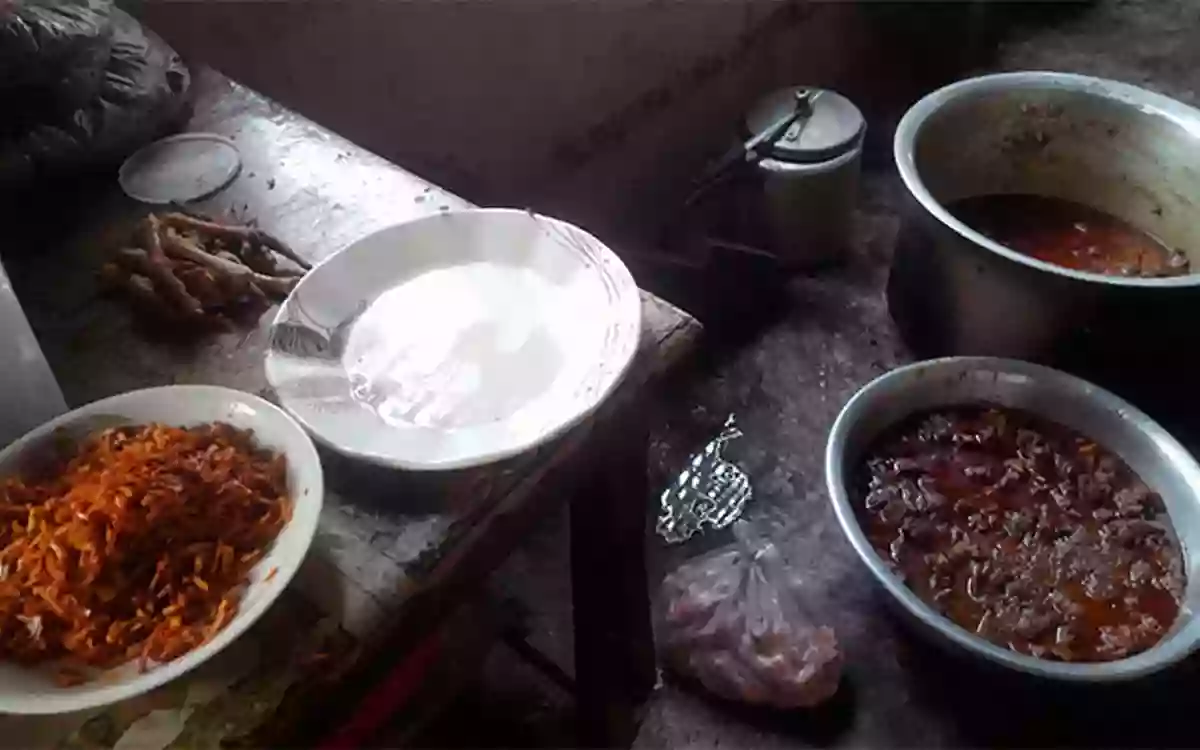 Rising Cumilla -Food was being prepared in the hotel without washing hands after the toilet, then...