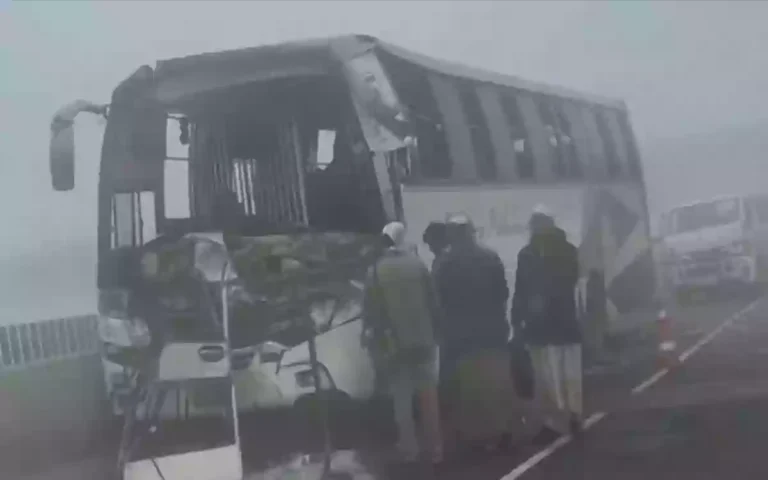 Multiple vehicle collision on Dhaka-Mawa Expressway in dense fog, 1 killed