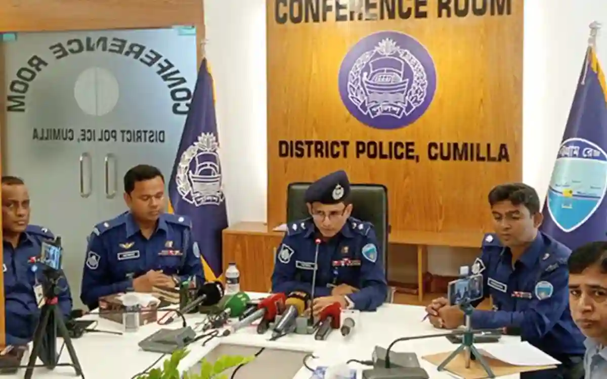 Rising Cumilla - New SP's interaction with journalists in Cumilla